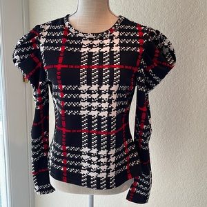 Puff sleeve perfection- size M-L